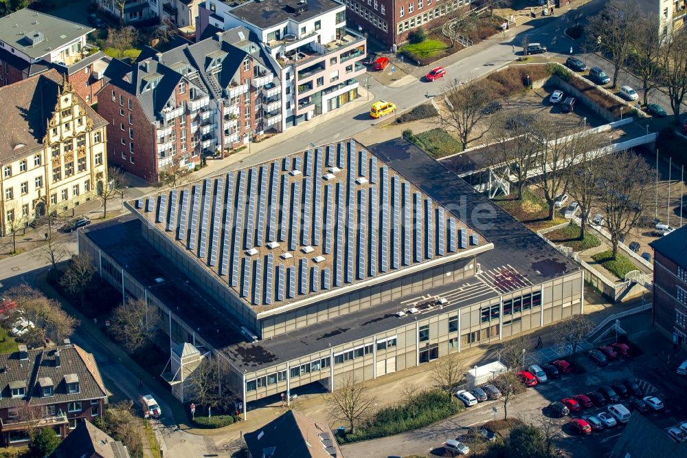 Bottrop von oben - Veranstaltungshalle Saalbau am Droste-Hülshoff-Platz in Bottrop im Bundesland Nordrhein-Westfalen