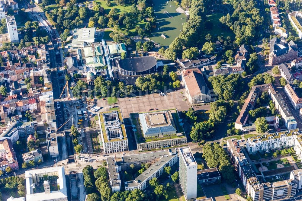 Karlsruhe von oben - Veranstaltungshalle Schwarzwaldhalle und Karlsruher Messe- und Kongress GmbH im Ortsteil Südweststadt in Karlsruhe im Bundesland Baden-Württemberg, Deutschland