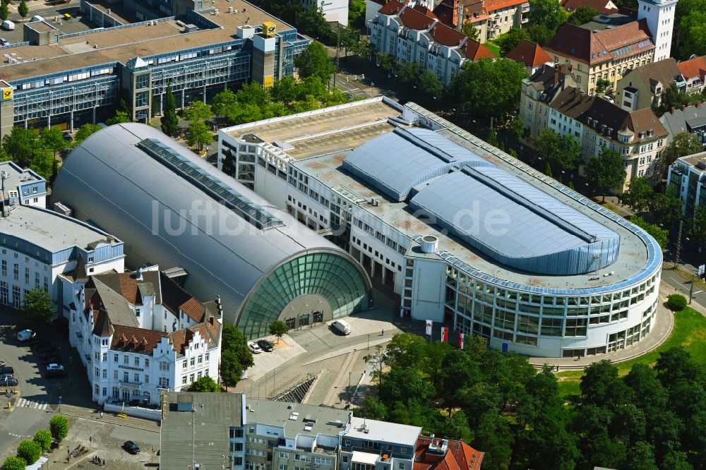 Luftaufnahme Bielefeld - Veranstaltungshalle Stadthalle Bielefeld in Bielefeld im Bundesland Nordrhein-Westfalen, Deutschland