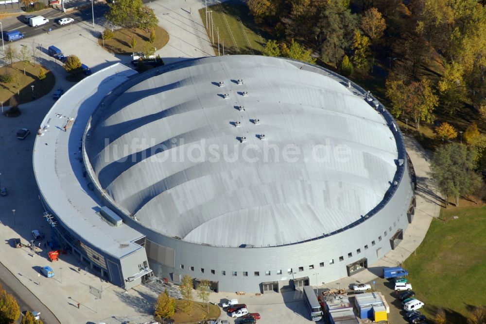 Luftaufnahme Braunschweig - Veranstaltungshalle Volkswagen Halle in Braunschweig im Bundesland Niedersachsen, Deutschland