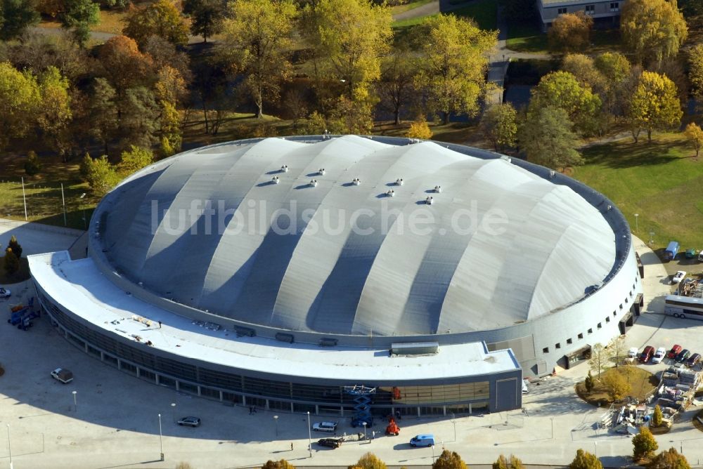 Luftaufnahme Braunschweig - Veranstaltungshalle Volkswagen Halle in Braunschweig im Bundesland Niedersachsen, Deutschland