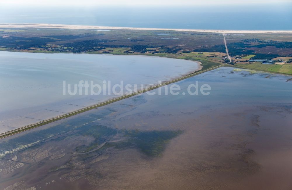 Rømø aus der Vogelperspektive: Verbindungsdamm zur Insel Rømø in Dänemark