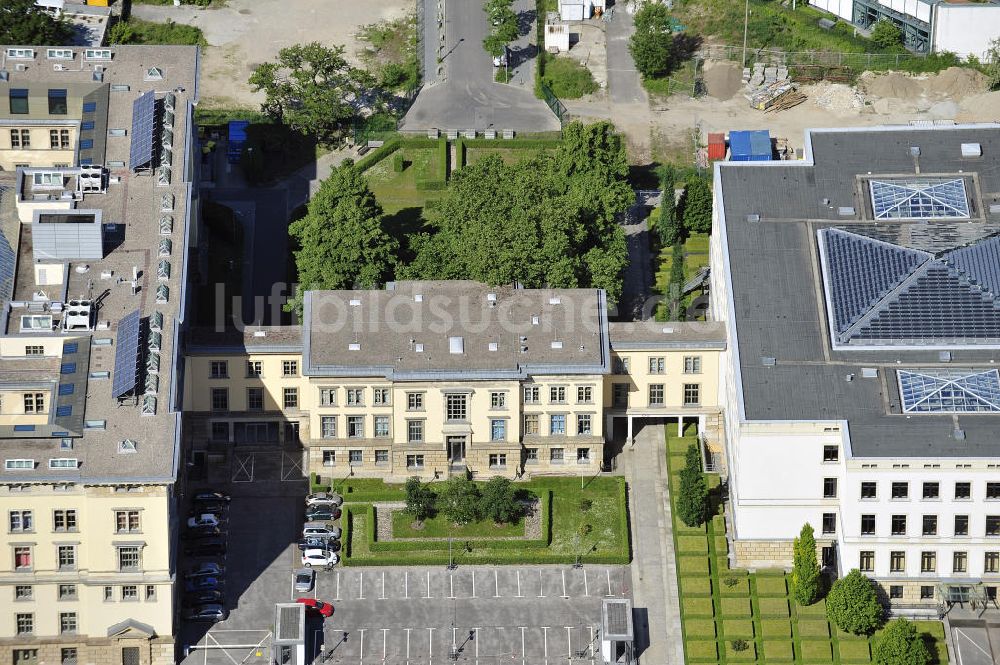 Berlin Mitte von oben - Verbindungsgebäude zwischen Abgeordnetenhaus und Bundesrat in Berlin-Mitte