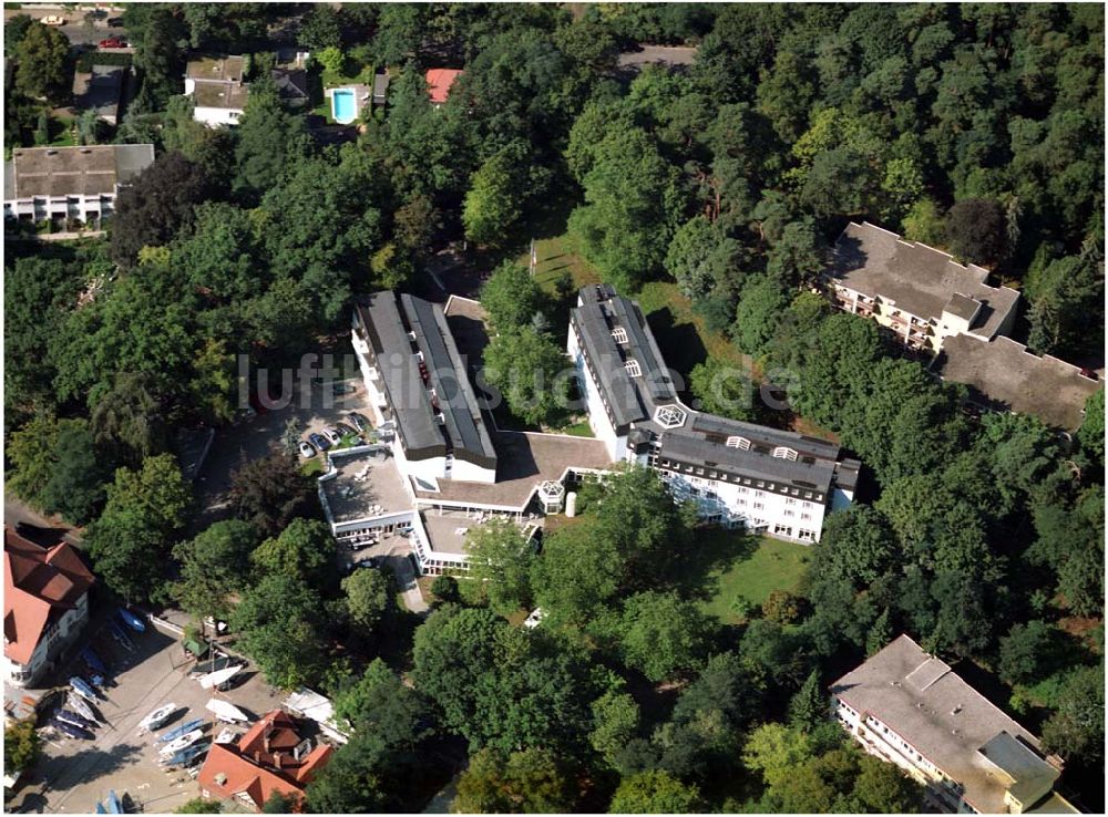 Berlin aus der Vogelperspektive: ver.di Bildungs- und Begegnungszentrum Clara Sahlberg in Berlin Wannsee