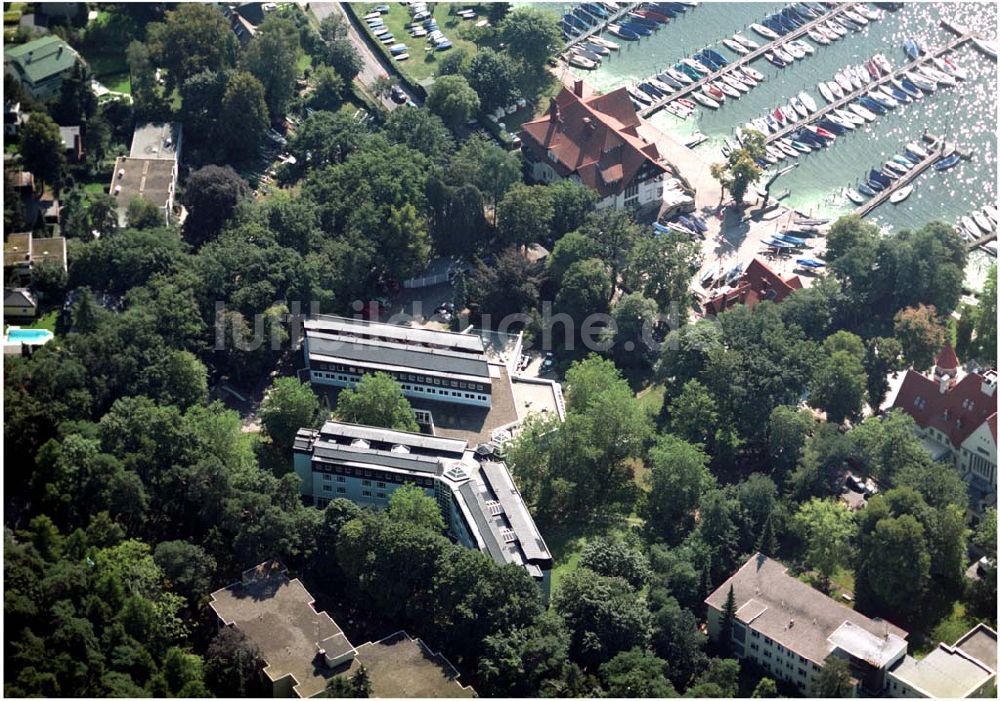 Berlin aus der Vogelperspektive: ver.di Bildungs- und Begegnungszentrum Clara Sahlberg in Berlin Wannsee