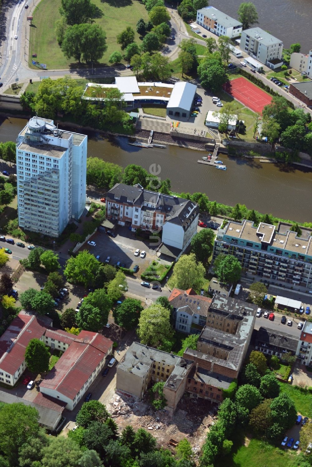Luftbild Magdeburg OT Werder - Verfallene Gebäude im Ortsteil Werder in Magdeburg im Bundesland Sachsen-Anhalt