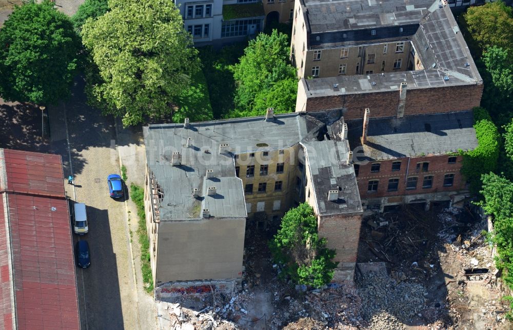 Luftaufnahme Magdeburg OT Werder - Verfallene Gebäude im Ortsteil Werder in Magdeburg im Bundesland Sachsen-Anhalt