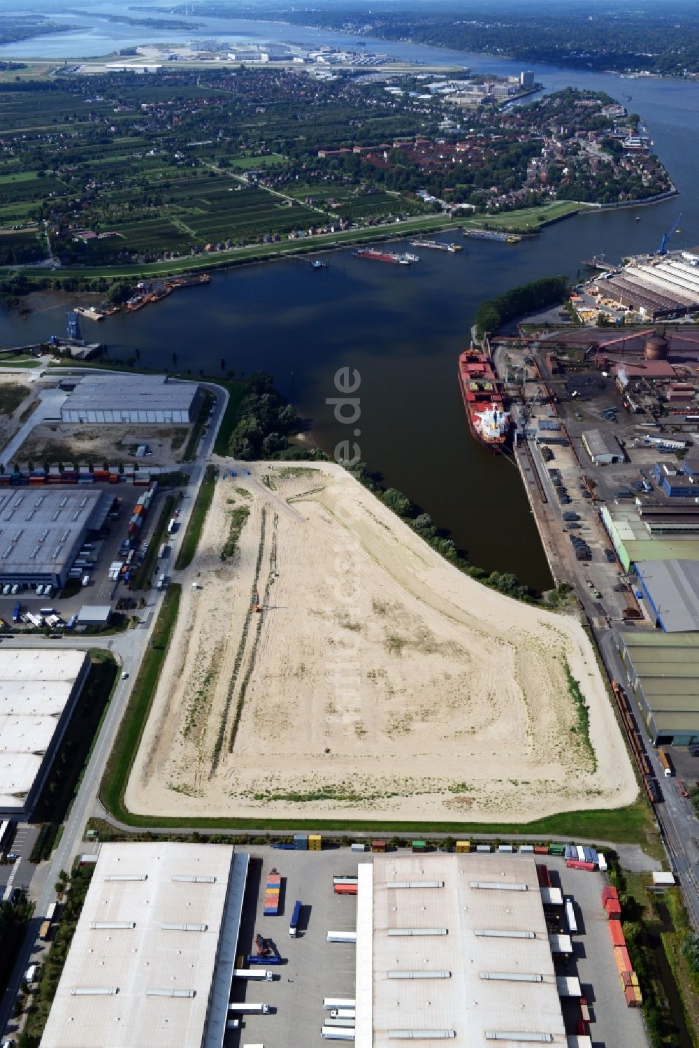 Hamburg von oben - Verfüllungsfläche Am Genter Ufer in Hamburg-Waltershof