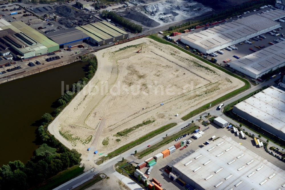 Luftaufnahme Hamburg - Verfüllungsfläche Am Genter Ufer in Hamburg-Waltershof