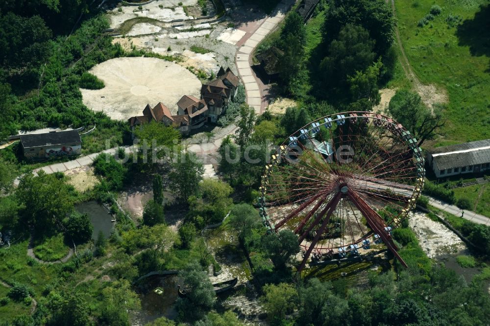 Berlin aus der Vogelperspektive: Vergnügungspark Spreepark im Stadtbezirk Berlin-Plänterwald