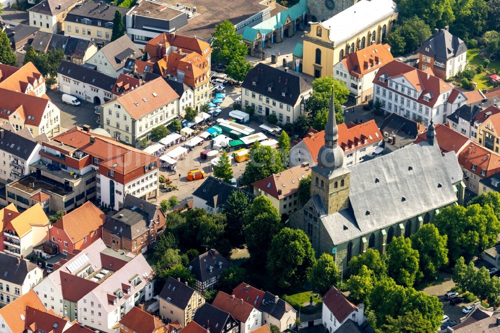 Werl aus der Vogelperspektive: Verkaufs- und Imbißstände und Handelsbuden in Werl im Bundesland Nordrhein-Westfalen, Deutschland