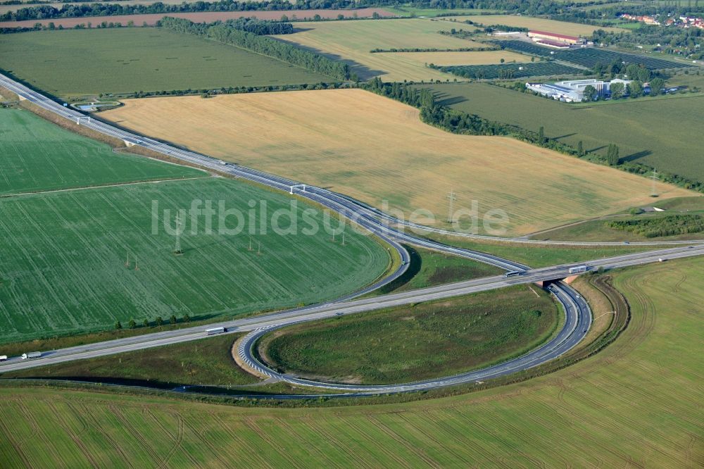 Luftbild Oberröblingen - Verkehrsführung am Autobahnkreuz Autobahndreieck Südharz der BAB A38 und A71 in Oberröblingen im Bundesland Sachsen-Anhalt