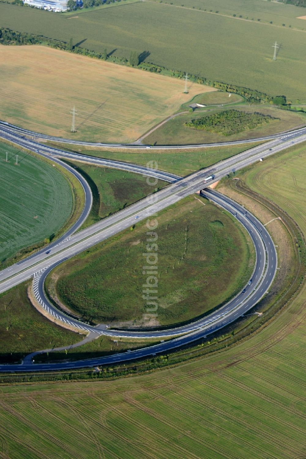 Luftbild Oberröblingen - Verkehrsführung am Autobahnkreuz Autobahndreieck Südharz der BAB A38 und A71 in Oberröblingen im Bundesland Sachsen-Anhalt