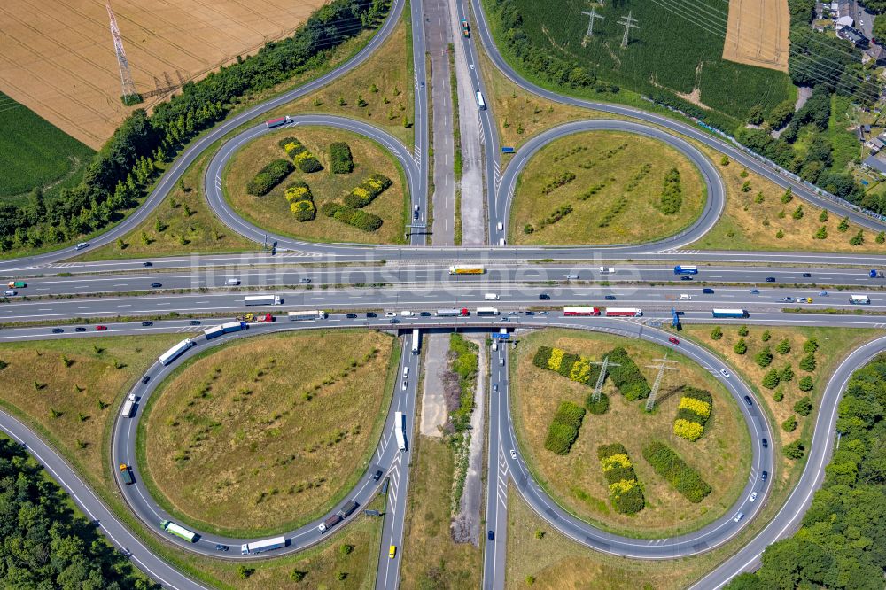 Luftbild Dortmund - Verkehrsführung am Autobahnkreuz der BAB A42 - A45 Castroph-Rauxel-Ost in Dortmund im Bundesland Nordrhein-Westfalen