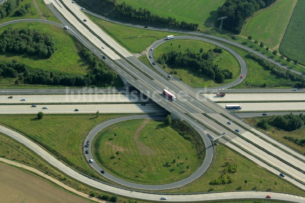 Chemnitz von oben - Verkehrsführung am Autobahnkreuz der BAB A4 und der A72 in Chemnitz im Bundesland Sachsen