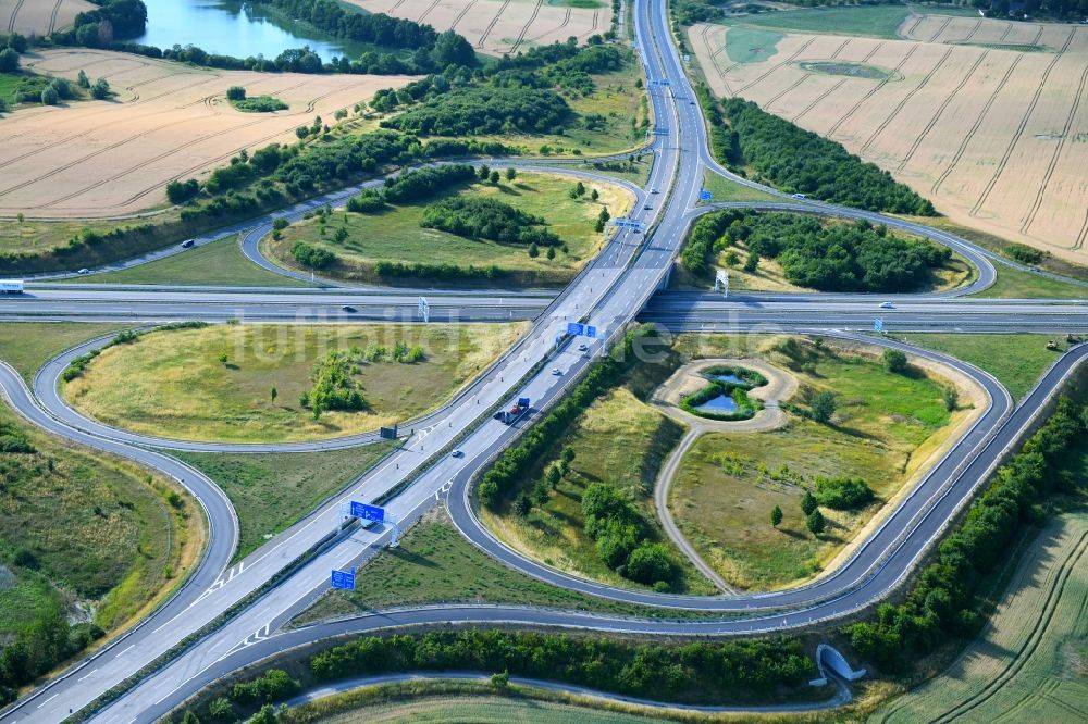 Luftaufnahme Gramzow - Verkehrsführung am Autobahnkreuz der BAB A20 - A11 in Gramzow im Bundesland Brandenburg, Deutschland