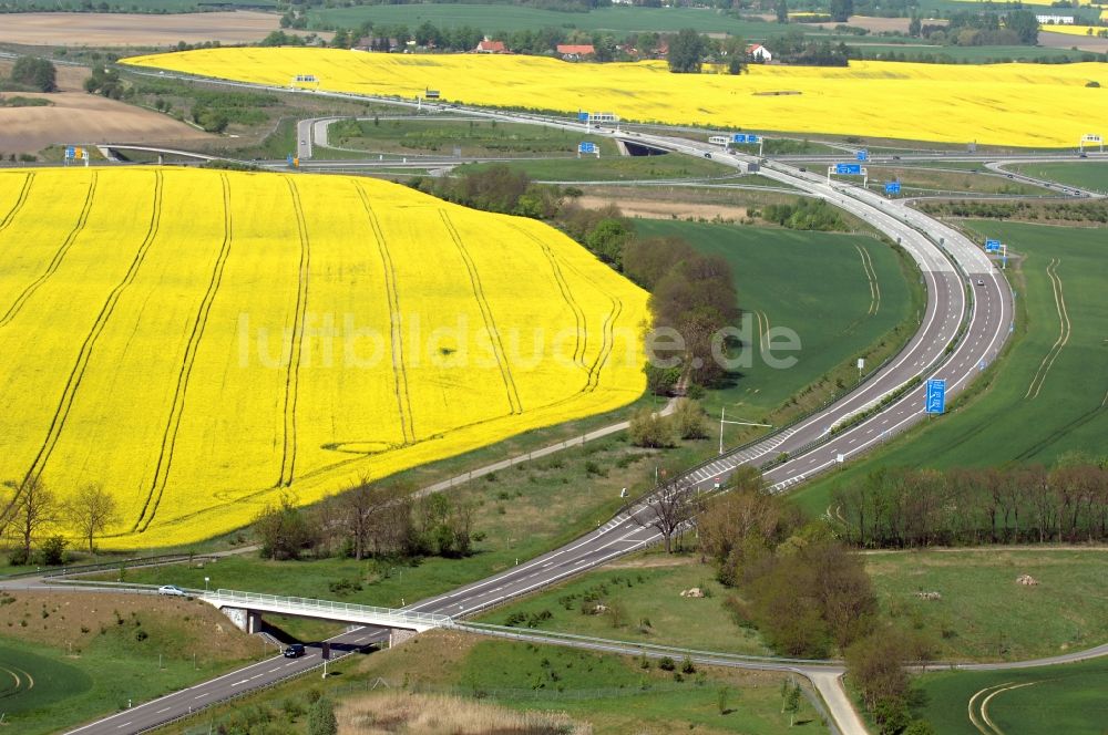 Gramzow von oben - Verkehrsführung am Autobahnkreuz der BAB A20 - A11 in Gramzow im Bundesland Brandenburg, Deutschland