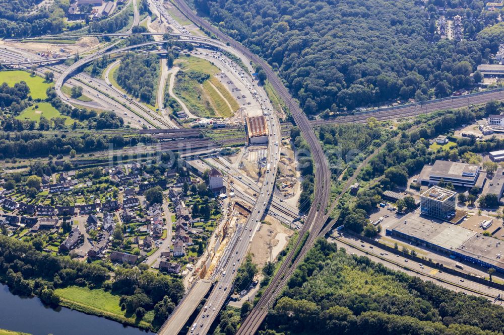 Duissern von oben - Verkehrsführung am Autobahnkreuz der BAB A3 A40 Kaiserberg - Spaghettikreuz in Duisburg im Bundesland Nordrhein-Westfalen