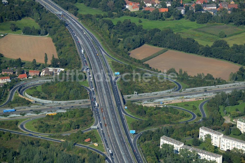 Luftbild Braunschweig - Verkehrsführung am Autobahnkreuz der BAB A394 - E30 Kreuz Braunschweig-Nord in Braunschweig im Bundesland Niedersachsen