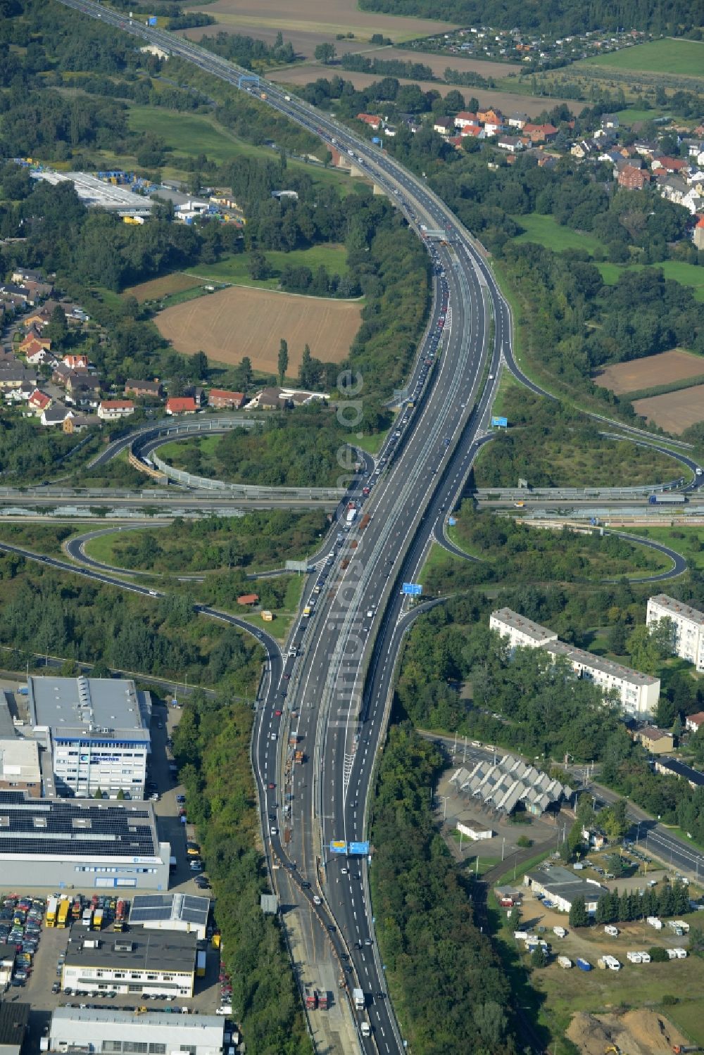 Luftbild Braunschweig - Verkehrsführung am Autobahnkreuz der BAB A394 - E30 Kreuz Braunschweig-Nord in Braunschweig im Bundesland Niedersachsen