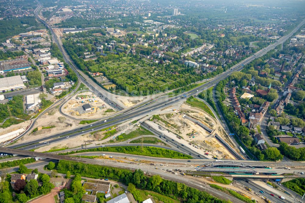 Herne von oben - Verkehrsführung am Autobahnkreuz der BAB A42 A43 Kreuz Herne in Herne im Bundesland Nordrhein-Westfalen, Deutschland