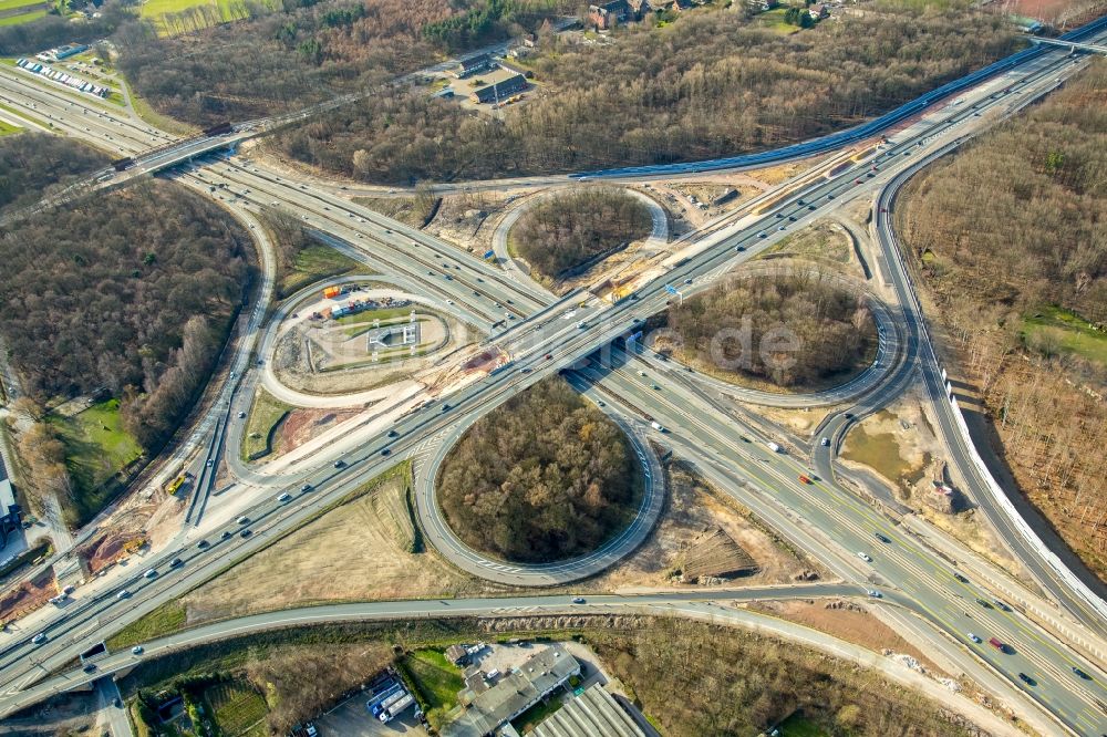 Luftaufnahme Recklinghausen - Verkehrsführung am Autobahnkreuz der BAB A2 A45 Kreuz Recklinghausen im Ortsteil Stuckenbusch in Recklinghausen im Bundesland Nordrhein-Westfalen