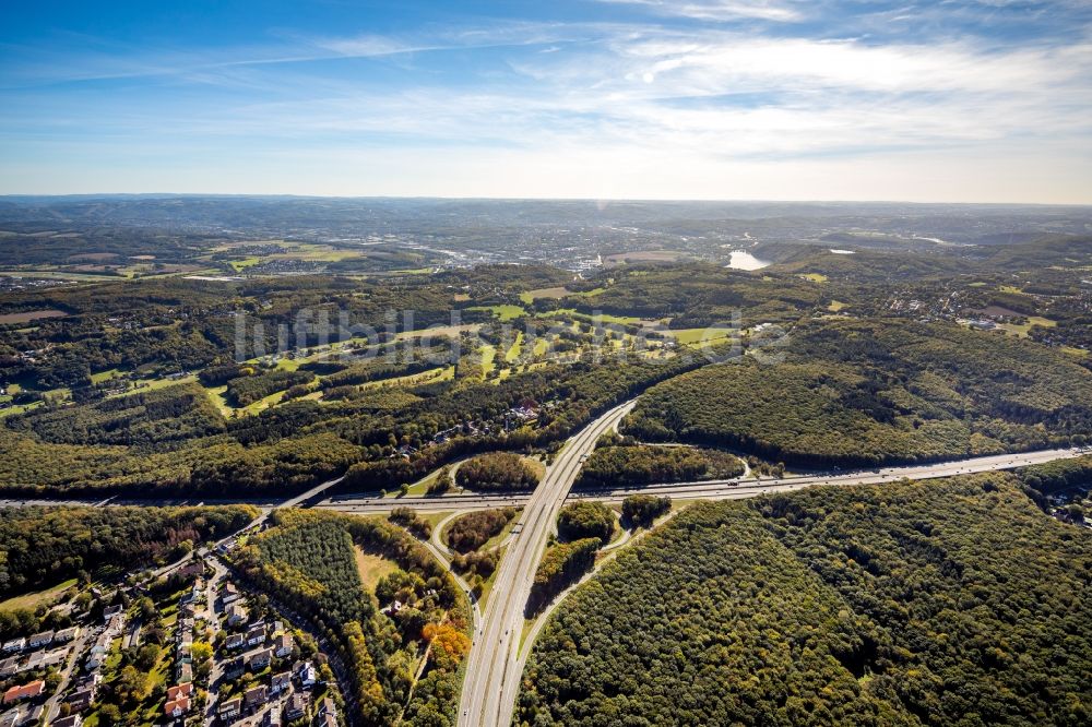 Schwerte aus der Vogelperspektive: Verkehrsführung am Autobahnkreuz der BAB A1 und der A45 in Schwerte im Bundesland Nordrhein-Westfalen, Deutschland