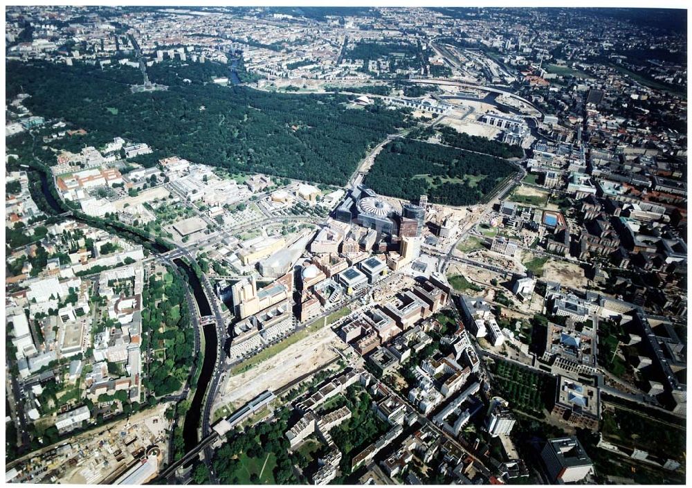 Luftbild Berlin - Tiergarten - Verkehrsführung der DB / S-Bahn am Potsdamer Platz.