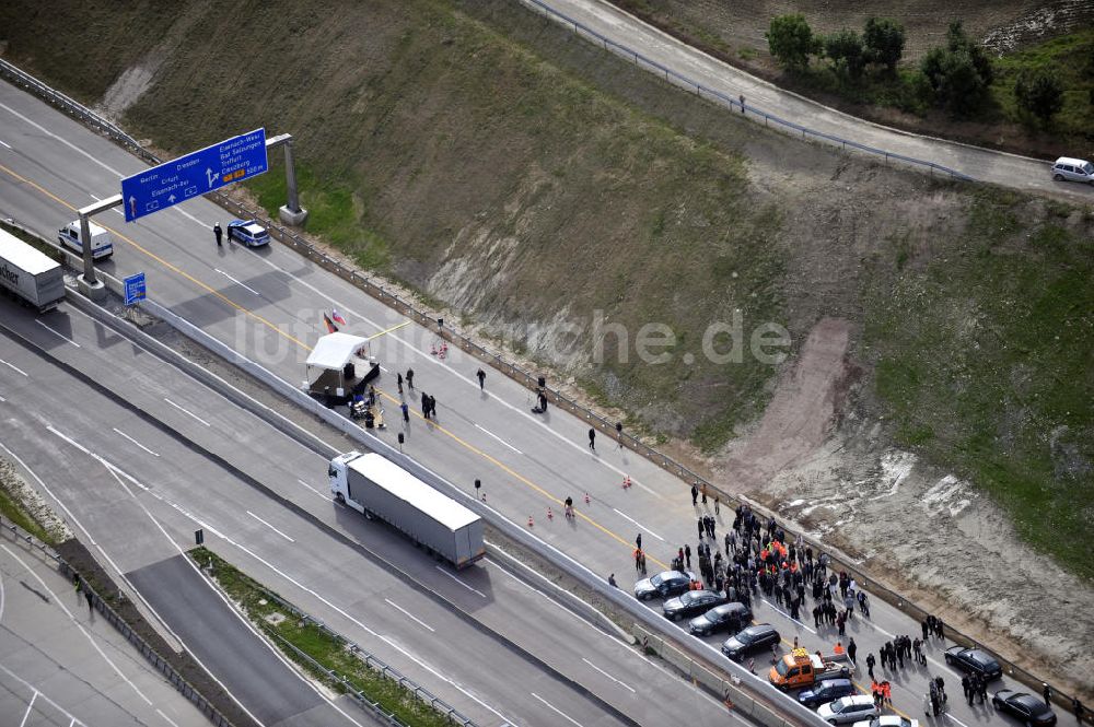 EISENACH aus der Vogelperspektive: Verkehrsfreigabe der sechsstreifig, neugebauten Umfahrung der Hörselberge im Zuge der A 4 Verlegung bei Eisenach