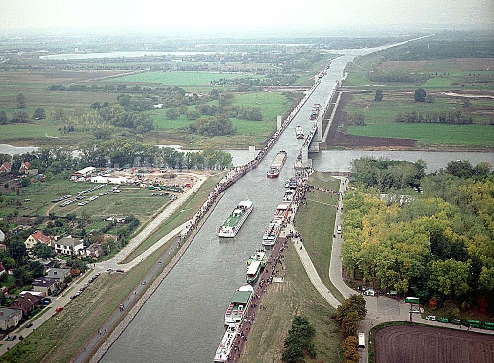 Luftaufnahme Hohenwarthe / Sachsen-Anhalt - Verkehrsfreigabe des Wasserstraßenkreuzes Magdeburg