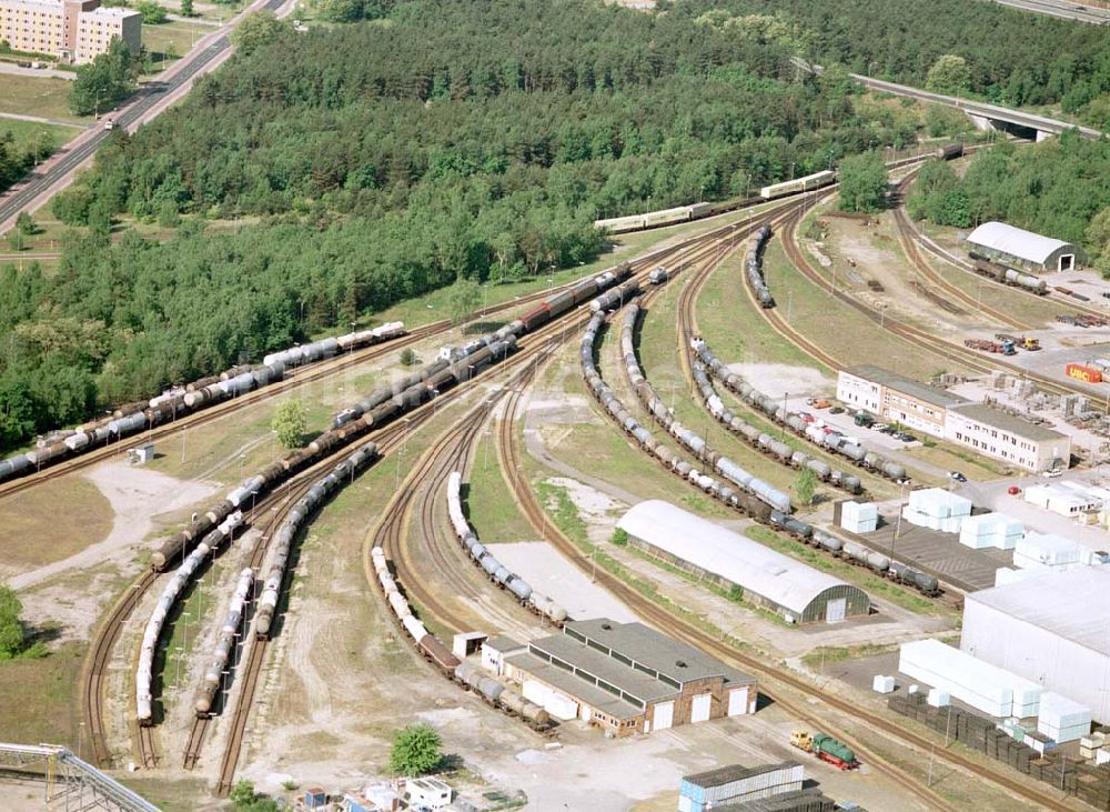 Luftbild Schwarzheide / Brandenburg - Verlade- und Rangierbahnhof auf dem südlichen Werksgelände der BASF - Schwarzheide .