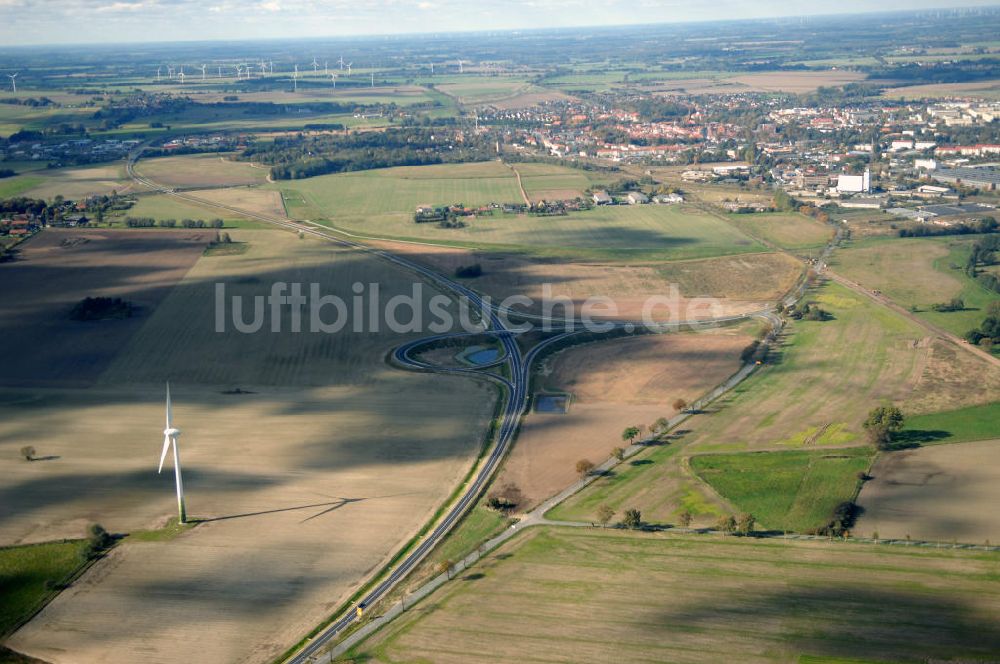 Pitzwalk aus der Vogelperspektive: Verlauf Bundesstrasse 189 von Wittenberge bis Wittstock