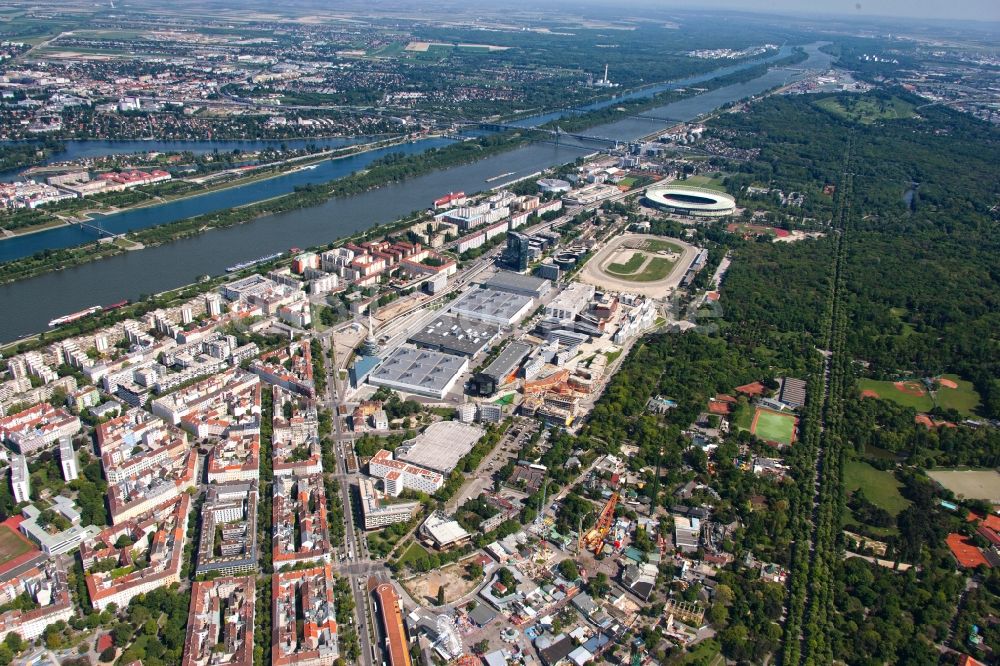 Luftbild Wien - Verlauf der Donau durch Wien in Österreich