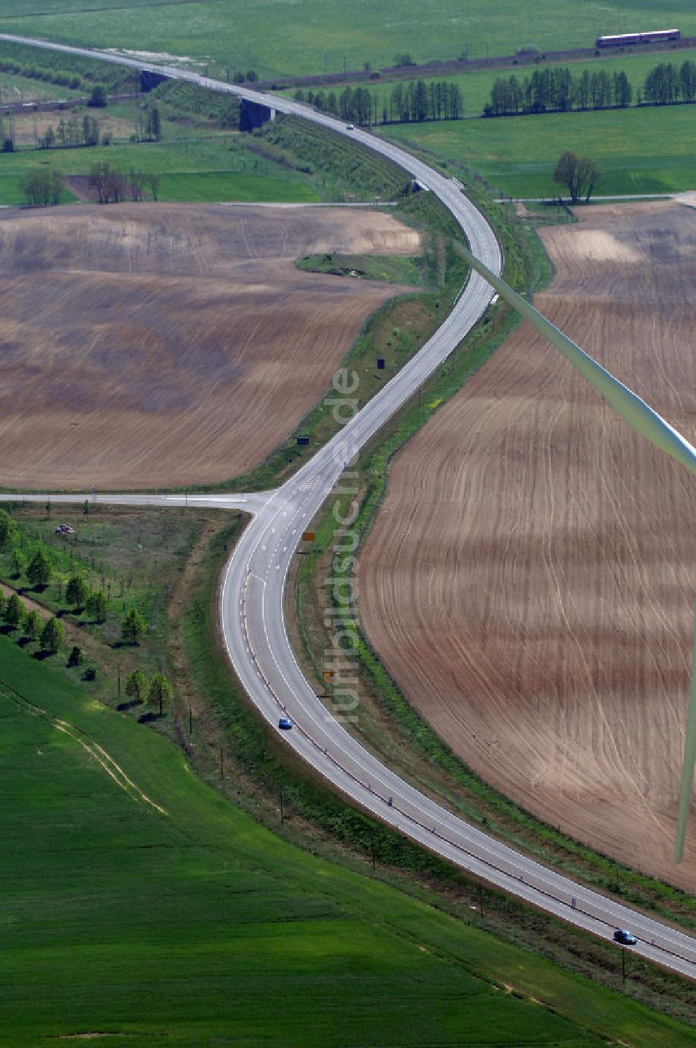 PASSOW von oben - Verlauf der Ortsumfahrung der Bundesstrasse B 168 bei Passow