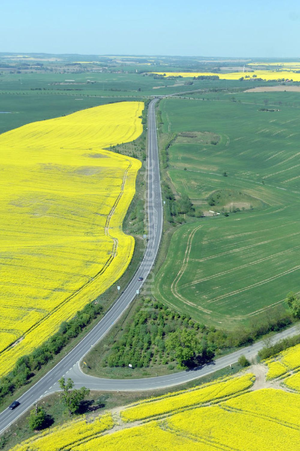 Luftbild PINNOW - Verlauf der Ortsumfahrung der Bundesstrasse B 2 bei Pinnow