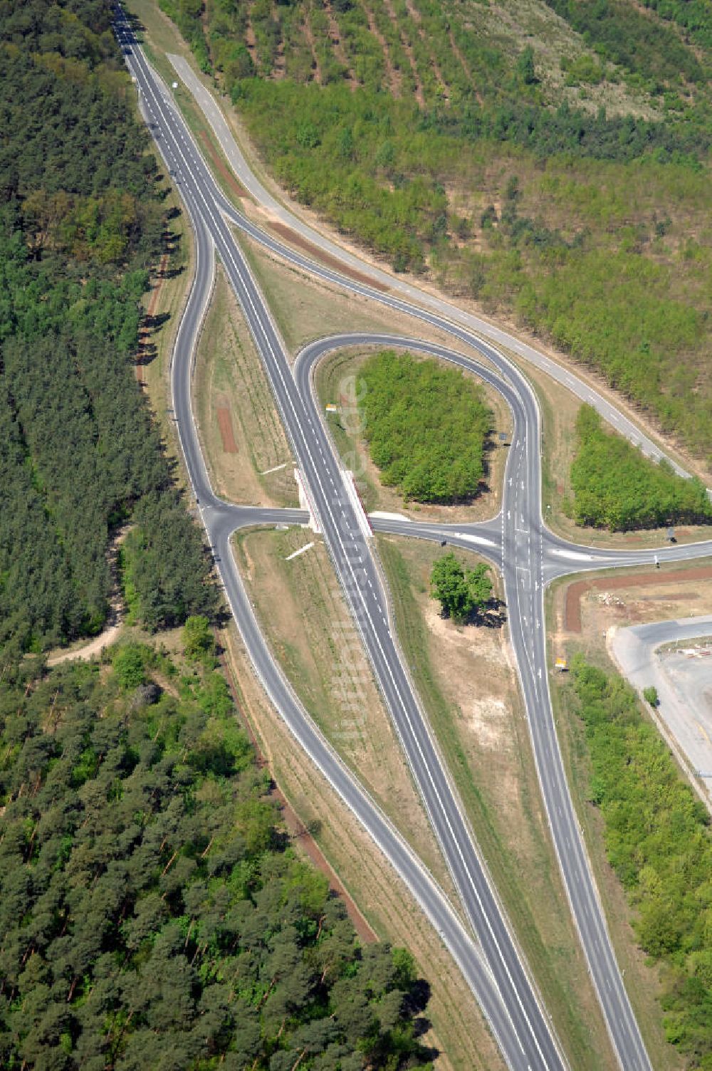 HEINERSDORF von oben - Verlauf der Passower Chaussee (B166) südwestlich von Schwedt