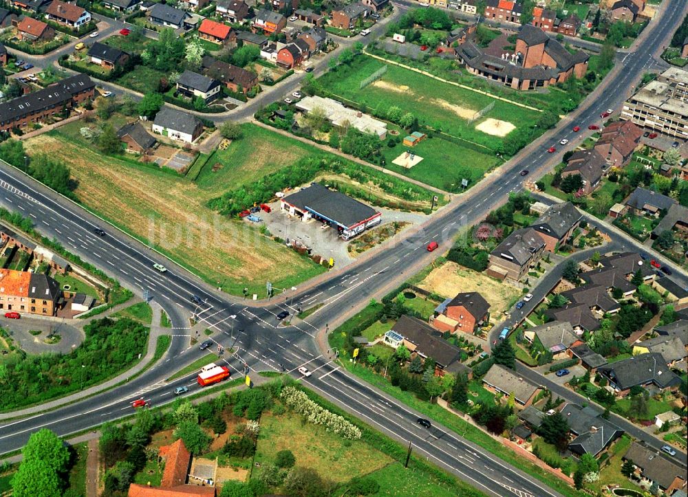 Goch aus der Vogelperspektive: Verlauf der Straßenkreuzung in Goch im Bundesland Nordrhein-Westfalen