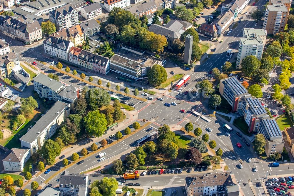 Velbert aus der Vogelperspektive: Verlauf der Straßenkreuzung Rheinlandstraße Berliner Straße in Velbert im Bundesland Nordrhein-Westfalen