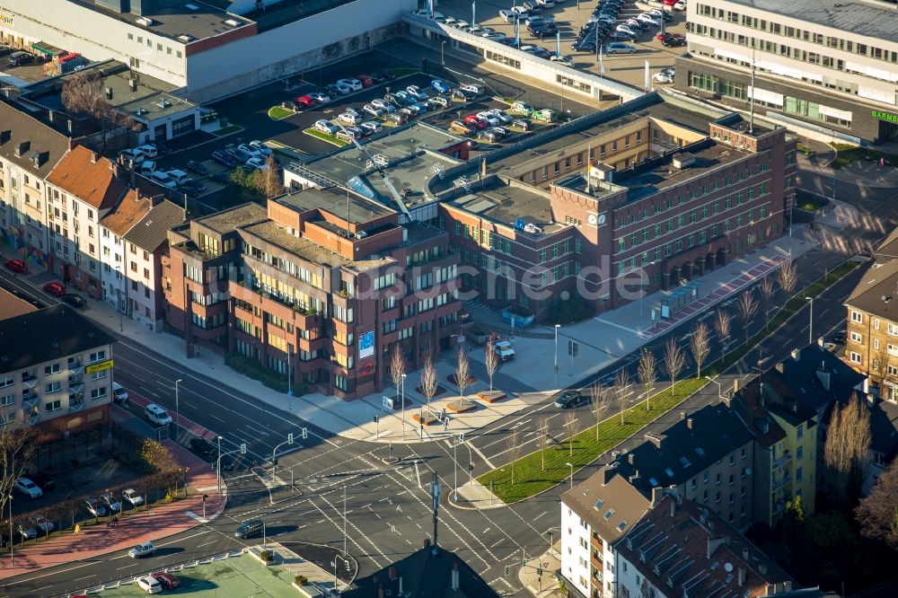 Luftaufnahme Bochum - Verlauf der Straßenkreuzung Universitätsstraße Oskar-Hoffmann-Straße in Bochum im Bundesland Nordrhein-Westfalen