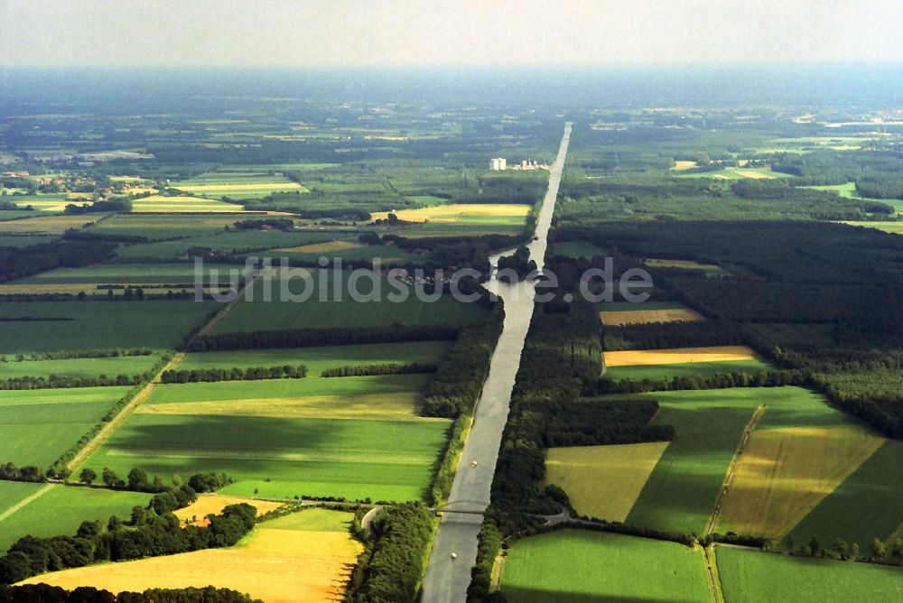 Luftbild Venhaus - Verlauf der Wasserstraße des Flußes Dortmund-Ems-Kanal bei Venhaus in Niedersachsen