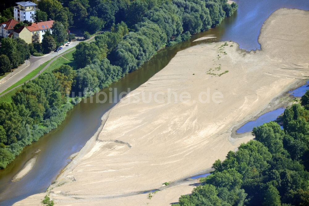 Luftaufnahme Magdeburg - Versandeter Teil der Elbe in Magdeburg im Bundesland Sachsen-Anhalt