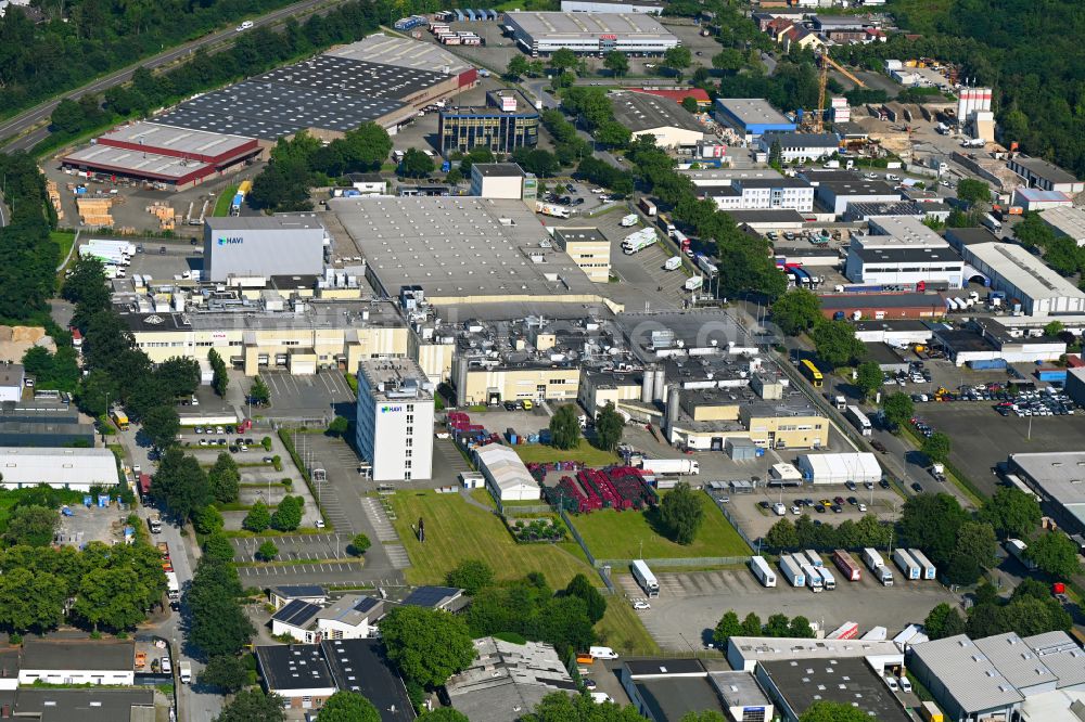 Duisburg von oben - Verteilzentrum auf dem Gelände der HAVI Logistics in Duisburg im Bundesland Nordrhein-Westfalen, Deutschland