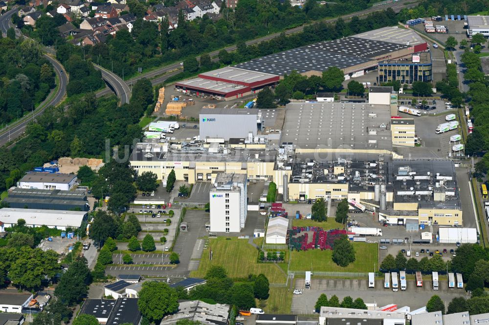 Duisburg aus der Vogelperspektive: Verteilzentrum auf dem Gelände der HAVI Logistics in Duisburg im Bundesland Nordrhein-Westfalen, Deutschland