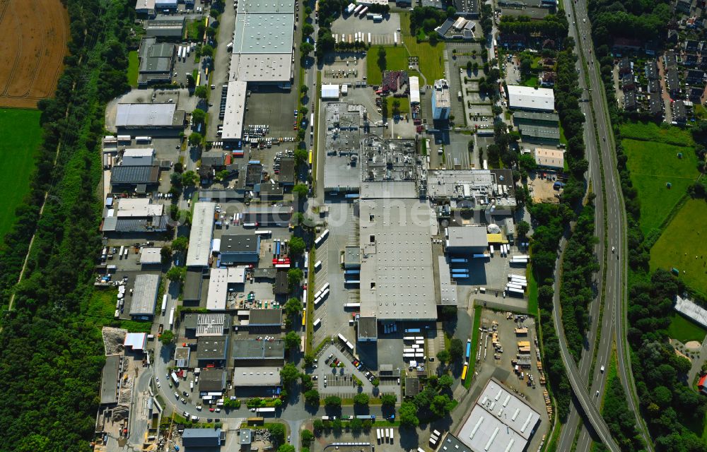 Duisburg aus der Vogelperspektive: Verteilzentrum auf dem Gelände der HAVI Logistics in Duisburg im Bundesland Nordrhein-Westfalen, Deutschland