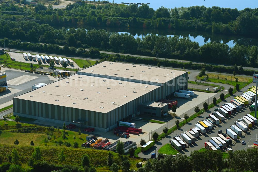 Rheinberg aus der Vogelperspektive: Verteilzentrum auf dem Gelände der HAVI Logistics in Rheinberg im Bundesland Nordrhein-Westfalen, Deutschland