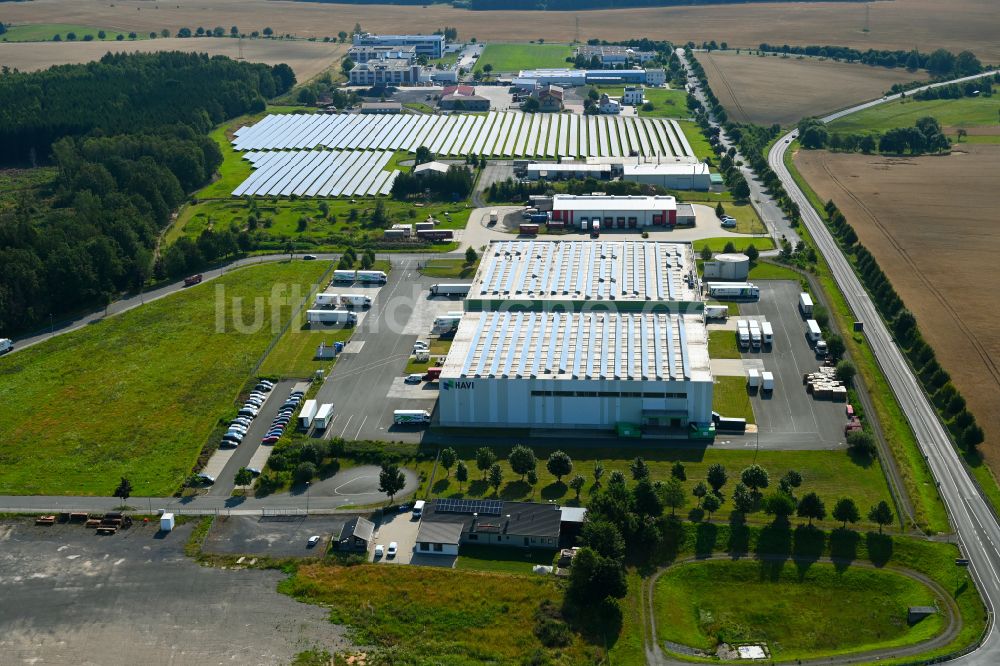 Lederhose von oben - Verteilzentrum auf dem Gelände für Lebensmittel der HAVI Logistics in Lederhose im Bundesland Thüringen, Deutschland