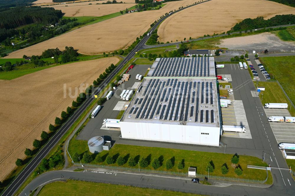 Luftaufnahme Lederhose - Verteilzentrum auf dem Gelände für Lebensmittel der HAVI Logistics in Lederhose im Bundesland Thüringen, Deutschland