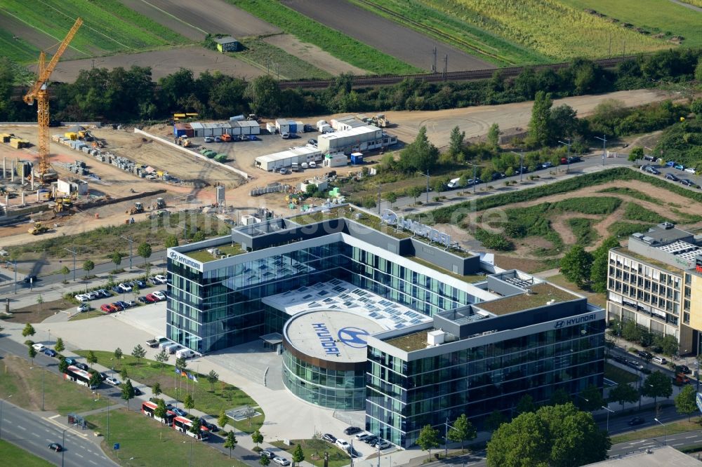 Luftbild Offenbach am Main - Verwaltungsgebäude und Bürokomplex Hyundai Motor Deutschland GmbH an der Kaiserlei-Promenade in Offenbach am Main im Bundesland Hessen