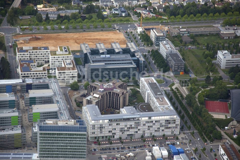 Luxembourg Luxemburg von oben - Verwaltungsgebäude des Europäischen Rechnungshofes in Luxembourg Luxemburg in District de Luxembourg, Luxemburg