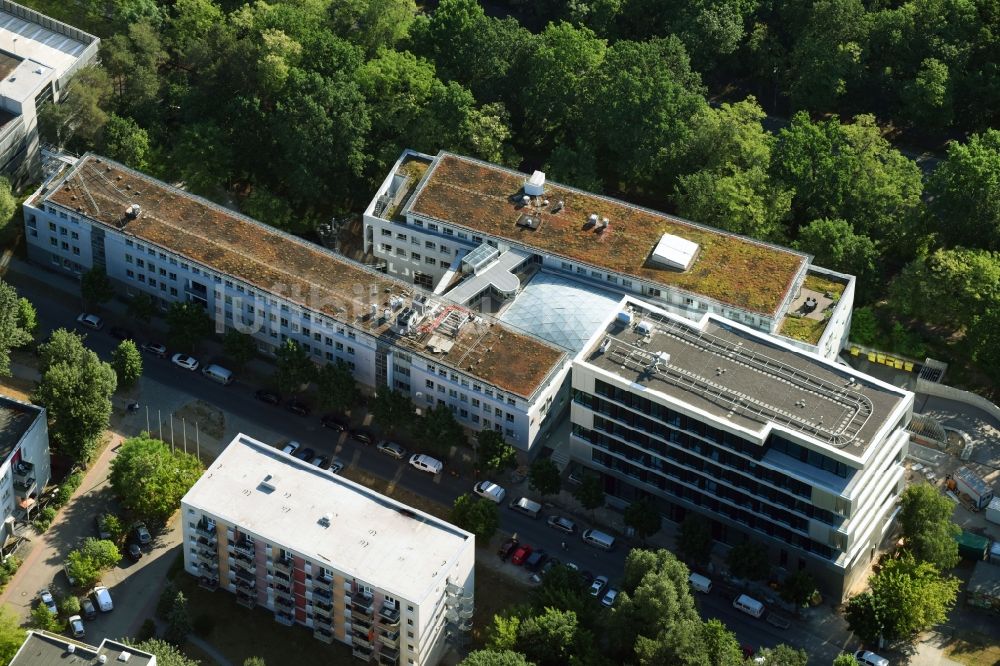 Luftbild Potsdam - Verwaltungsgebäude des Finanzdienstleistungs- Unternehmens Mittelbrandenburgische Sparkasse in Potsdam an der Saarmunder Straße in Potsdam im Bundesland Brandenburg, Deutschland